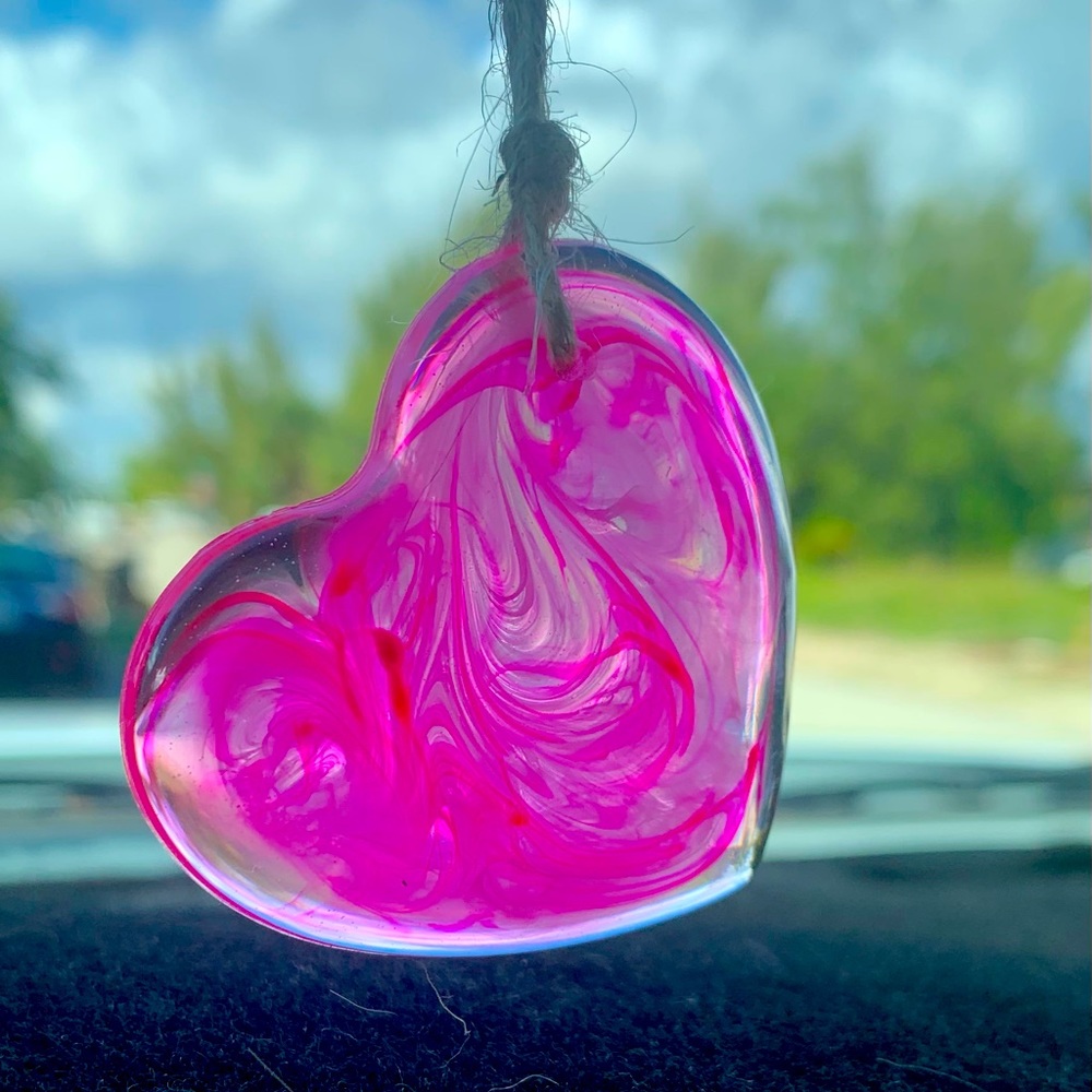Heart Mirror Charm : Fuchsia - Picture 1 of 2